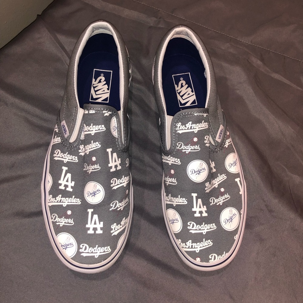 Size 10 authentic MLB Los Angeles Dodgers vans.